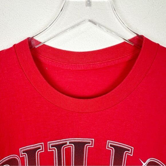 Mens Vintage 90s Red Chicago Bulls Tee Shirt Single Stitch Medium - Picture 6 of 7